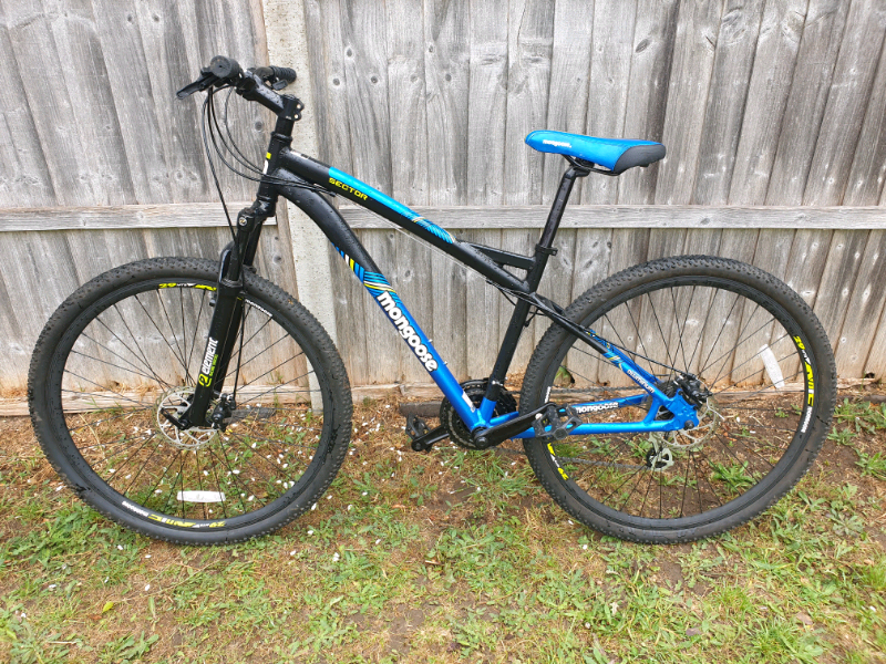 mongoose sector mountain bike